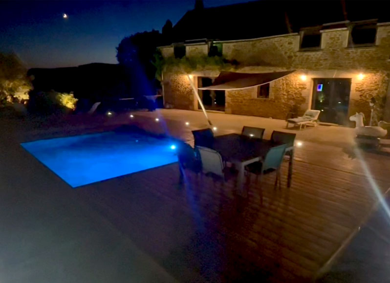 Terrasse mobile pour piscine [vidéo]